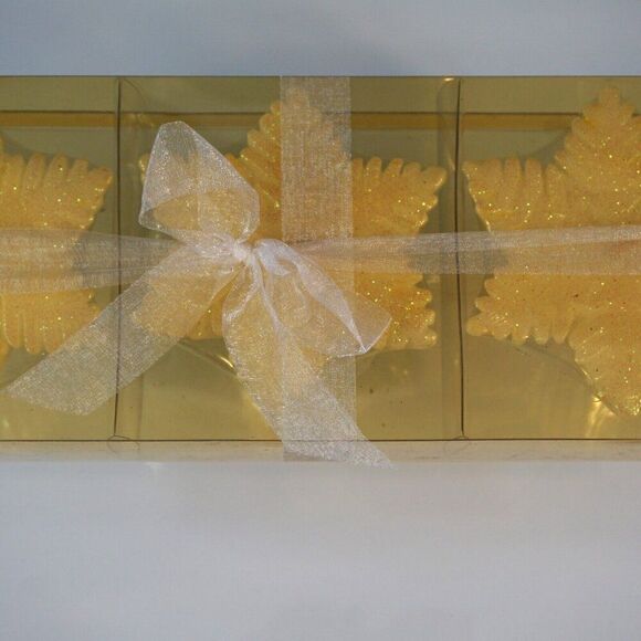 Vintage Crate and Barrel Candles Christmas Snowflake Box Of 3 - Picture 4 of 7